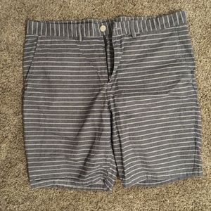 Old Navy Men's Striped Shorts Size 38
